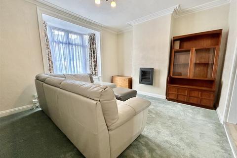 2 bedroom terraced house for sale, Hopewell Terrace, Kippax, Leeds