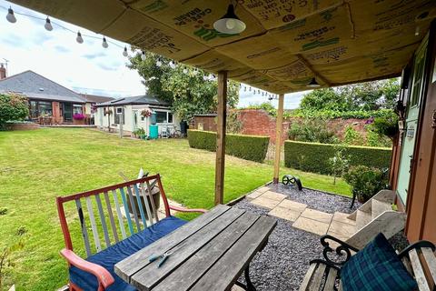 3 bedroom bungalow for sale, Home Lane, Hereford, HR2