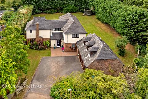 5 bedroom detached house for sale, Edy Court, Loughton