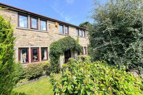 4 bedroom detached house for sale, Butts Road, Huddersfield HD4