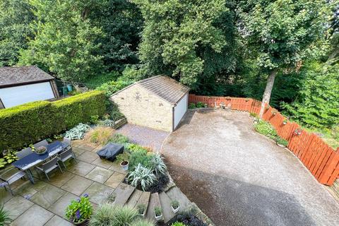 4 bedroom detached house for sale, Butts Road, Huddersfield HD4