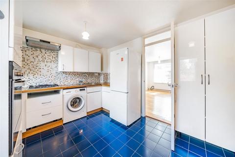 2 bedroom end of terrace house for sale, Timber Pond Road, London, SE16