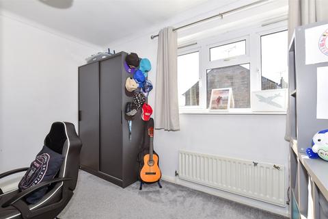 1 Cross Stile, Ashford, TN23 5EH