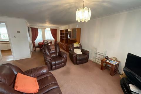 3 bedroom link detached house for sale, Ford Close, Laindon, Basildon, Essex