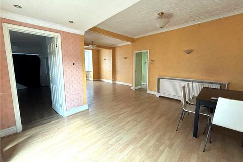 29 Tolworth Gardens, Romford, RM6 5TJ