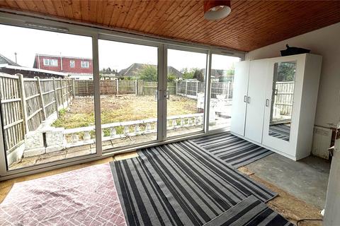 29 Tolworth Gardens, Romford, RM6 5TJ