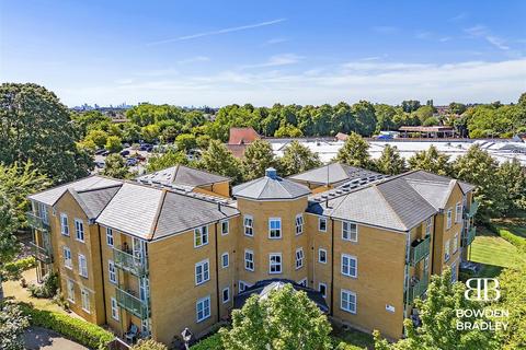 1 bedroom flat for sale, Copperfield Court, Village Way, Barkingside