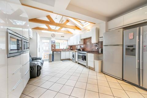 4 bedroom end of terrace house for sale, Gladding Road, Manor Park, London, E12