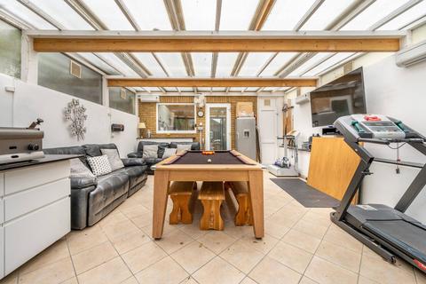 8 Gladding Road, London, E12 5DD