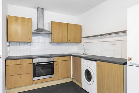 4 bedroom apartment to rent, Weymouth Terrace, London, E2