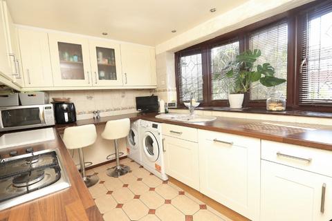 3 bedroom terraced house for sale, Udall Gardens, Collier Row, RM5