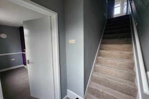 28 Chevet Mount, Allerton, Bradford, BD15 7UL