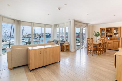 3 bedroom apartment for sale, Cowes, Isle of Wight