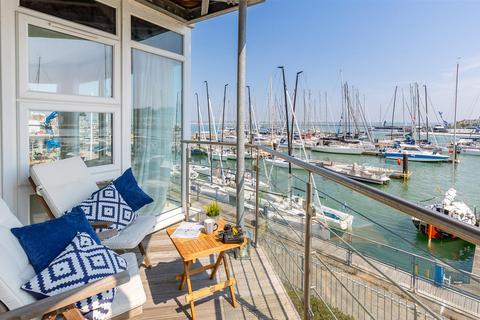 3 bedroom apartment for sale, Cowes, Isle of Wight