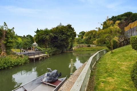 4 bedroom detached bungalow for sale, Riverside Mead, Stanground Marina, Peterborough, PE2