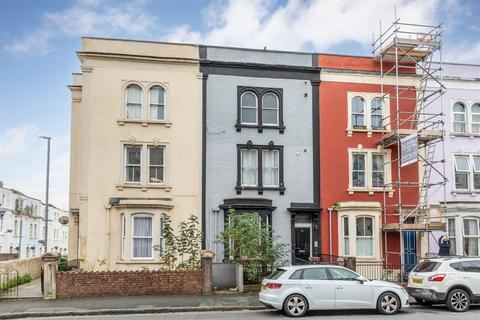 2 bedroom flat for sale, City Road, Bristol BS2