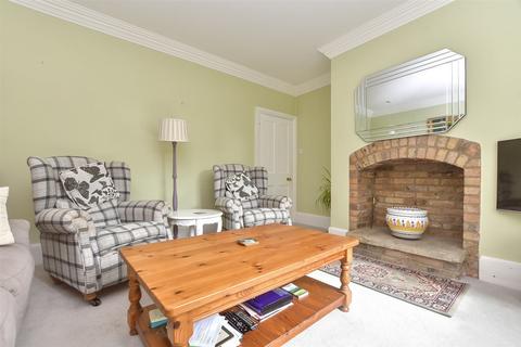 2 bedroom semi-detached house for sale, Aviemore Road, Crowborough, East Sussex