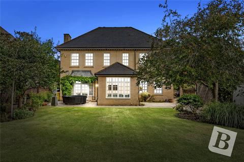 6 bedroom detached house for sale, Shardelow Avenue, Beaulieu Park, Essex, CM1