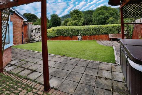 4 bedroom detached house for sale, The Shires, Abergavenny NP7