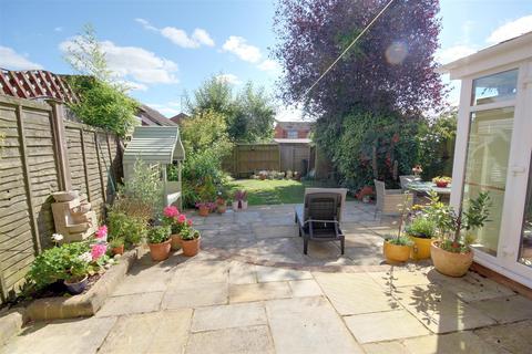 38 Orchard Rise, Tibberton, Gloucester, GL19 3AT