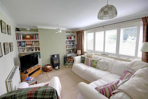 38 Orchard Rise, Tibberton, Gloucester, GL19 3AT