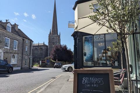 Retail property (high street) to rent, 31 Church Street, Tetbury