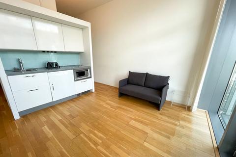 Studio to rent, 4 Clippers Quay , Salford M50