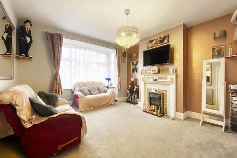 18 Clun Road, Littlehampton, BN17 7DY