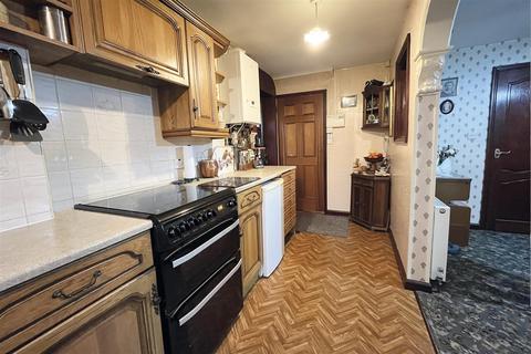 3 bedroom semi-detached house for sale, Wadsworth Avenue, Sheffield, S12