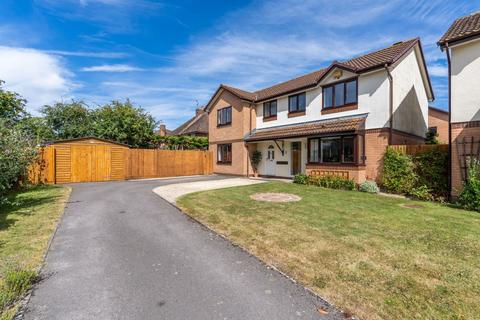 4 bedroom detached house for sale, Alverton Drive, Cheltenham GL52