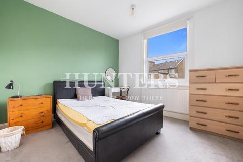 2 bedroom house to rent, Malvern Road, London