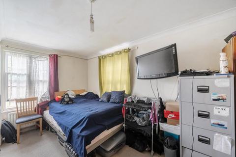 2 bedroom flat for sale, Slough,  Berkshire,  SL3