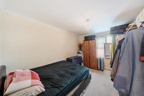 2 bedroom flat for sale, Slough,  Berkshire,  SL3