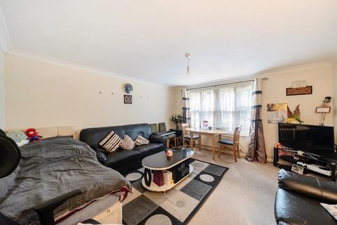 2 bedroom flat for sale, Slough,  Berkshire,  SL3