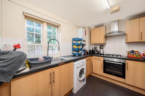 2 bedroom flat for sale, Slough,  Berkshire,  SL3