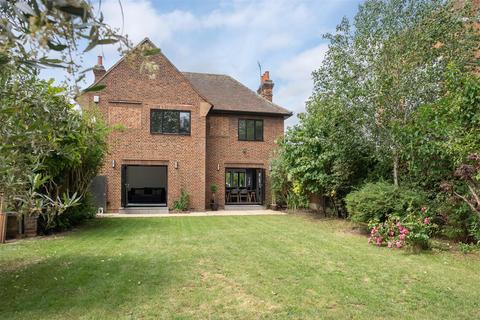 4 bedroom detached house for sale, Arterberry Road, Wimbledon, SW20