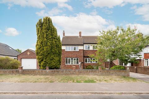 5 bedroom detached house for sale, Lynn Grove, Gorleston
