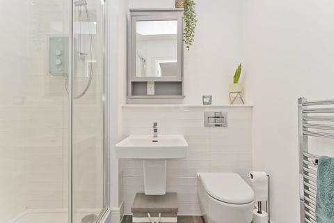 Flat 1, 63 Ocean Drive, Edinburgh, EH6 6BP