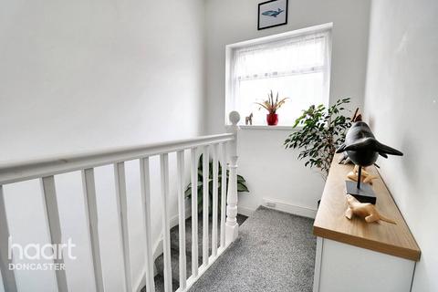12 Kings Terrace, Askern, Doncaster, DN6 0LT