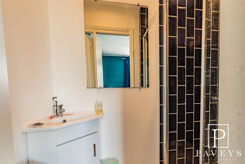 En suite shower room