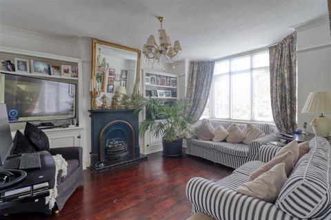 107 Dulwich Road, Holland-on-sea, Clacton-on-sea, CO15 5LU