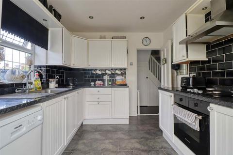 107 Dulwich Road, Holland-on-sea, Clacton-on-sea, CO15 5LU