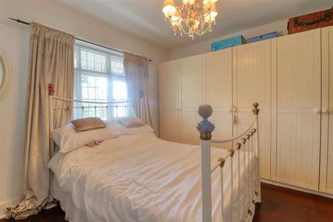 107 Dulwich Road, Holland-on-sea, Clacton-on-sea, CO15 5LU