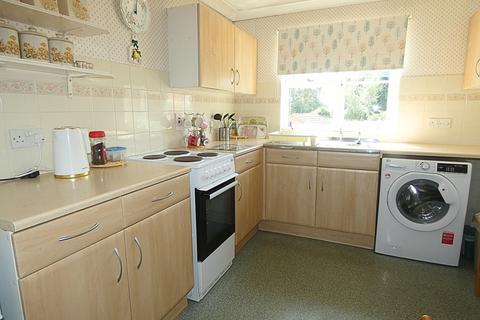 2 bedroom flat for sale, Claire Court, CO5 8DG