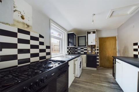 3 bedroom terraced house for sale, Oakfield Terrace, Gateshead