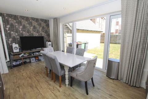 4 bedroom semi-detached house for sale, Cooper Drive, Herne Bay