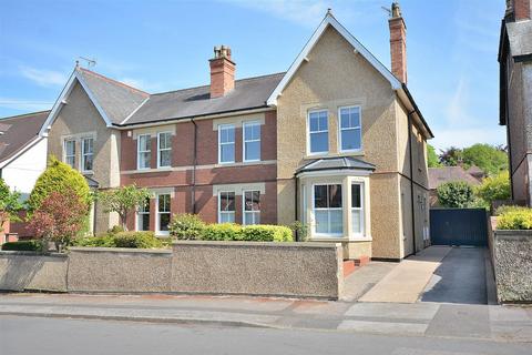 4 bedroom semi-detached house for sale, Alexandra Avenue, Mansfield