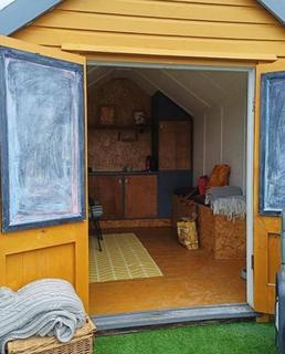 Chalet for sale, Victoria Esplanade, CO5 8BP