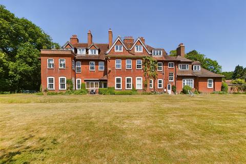 undefined, Netley Hill Estate, Southampton SO19