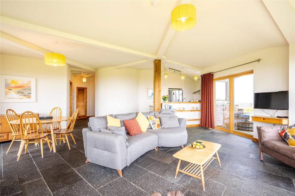 Living/Dining Room